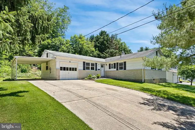 24 Fremont Rd, Newark