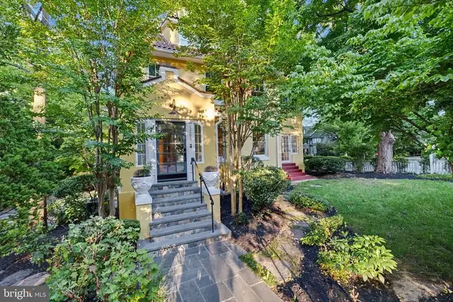 5201 38th St Nw, Washington