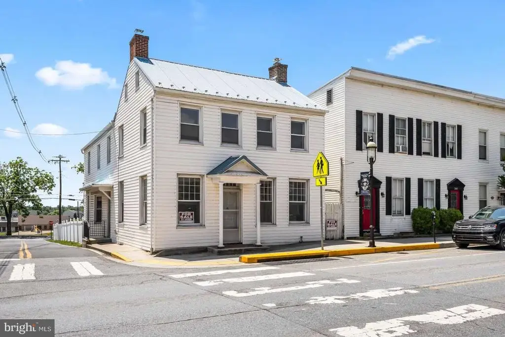 201 W Main St, EMMITSBURG
