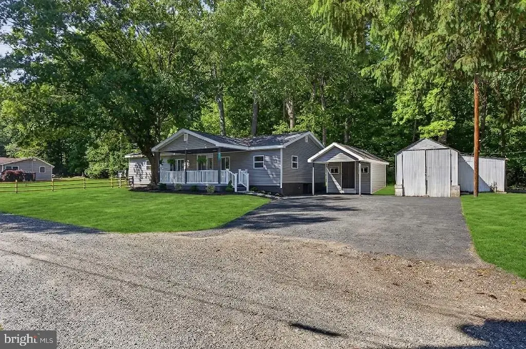 120 Long Beach Rd, CHARLESTOWN