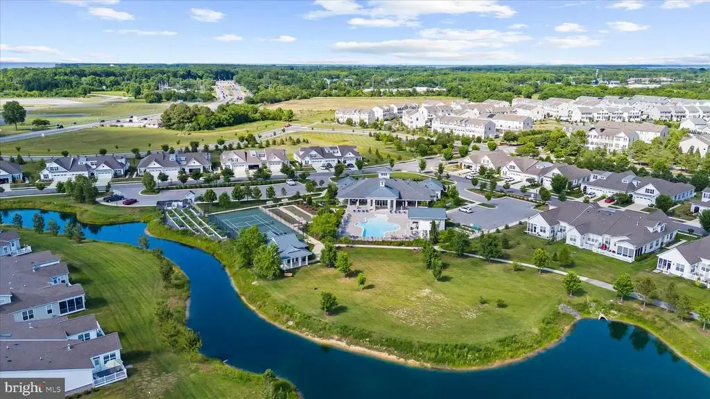 521 Moorings Cir #245, STEVENSVILLE