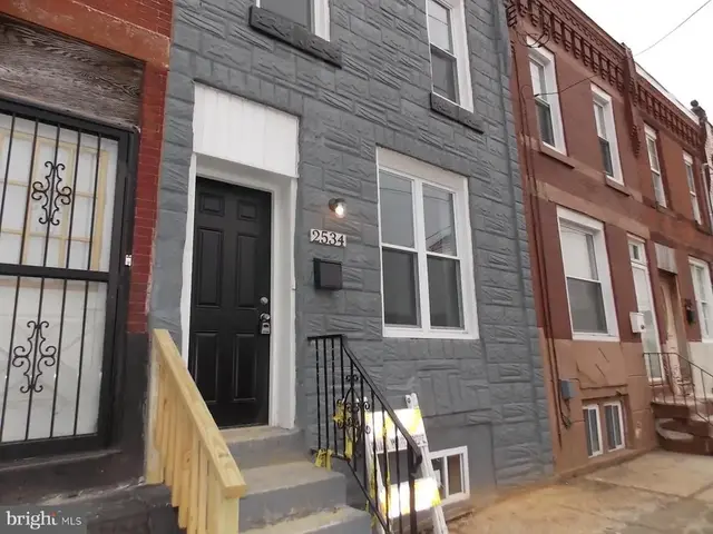 2534 W York St, Philadelphia