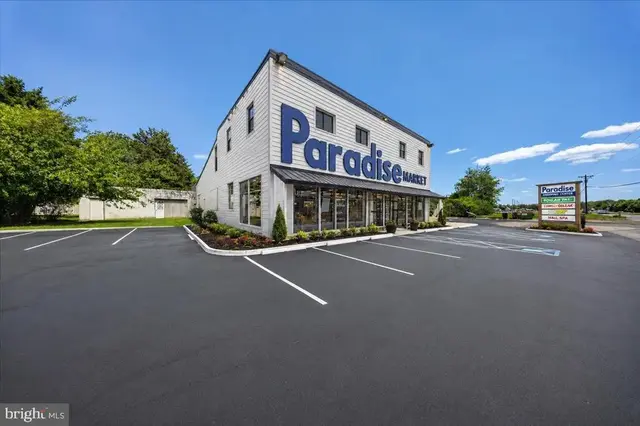 2561 S Dupont Blvd, Smyrna