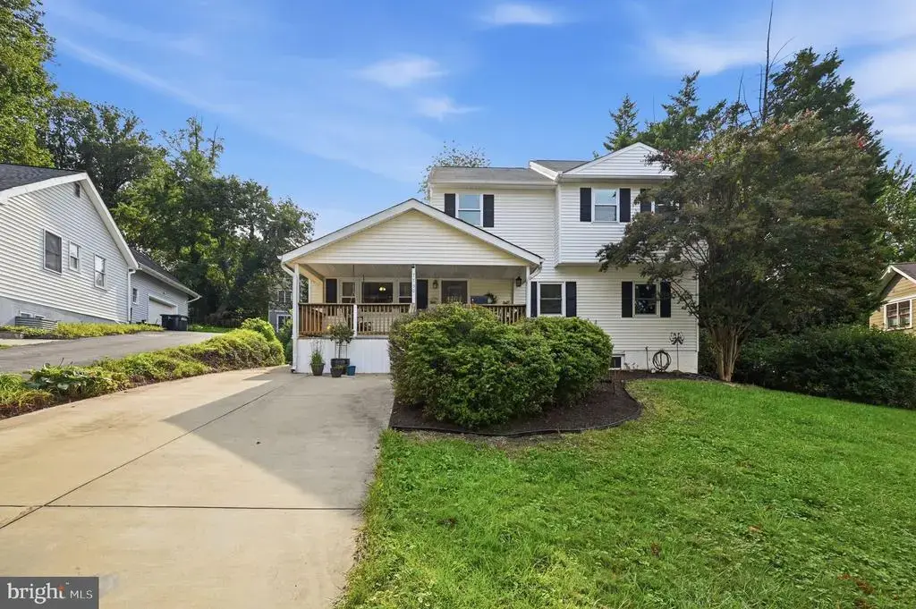 7730 Leonard Dr, FALLS CHURCH