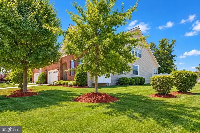 11239 Penzance Ln, White Plains
