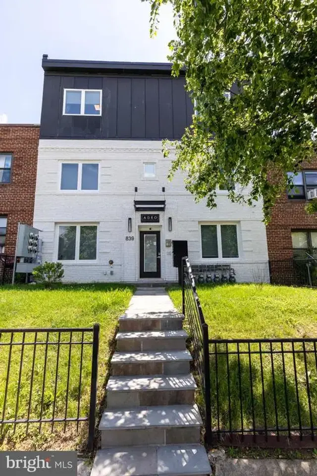 839 19th St Ne #3, Washington