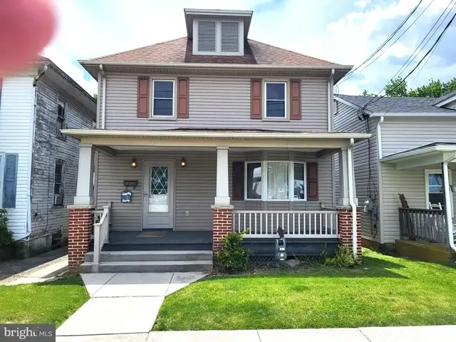 720 Linden Ave, Hanover