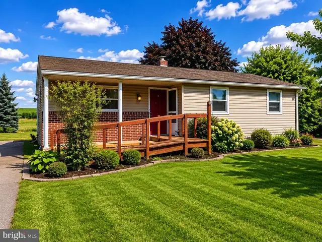 1435 Canal Road Ext, Manchester
