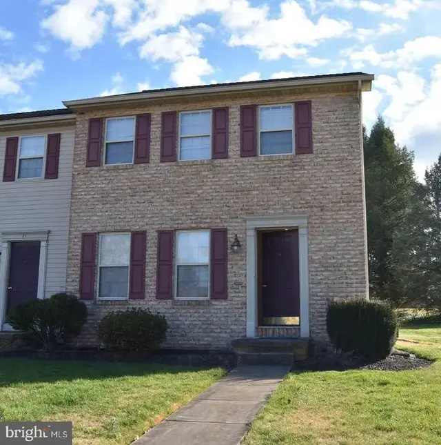 11 N Fifth St, Mount Wolf