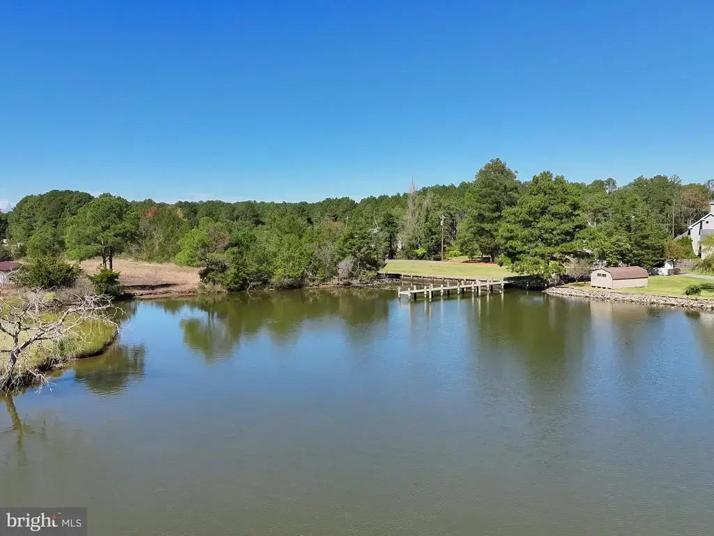 1609 Heliport Rd, WOOLFORD