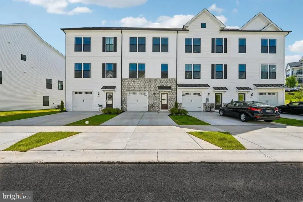 2109 Peace Lily Ln, FREDERICK