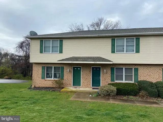 261 Ark Dr, Red Lion