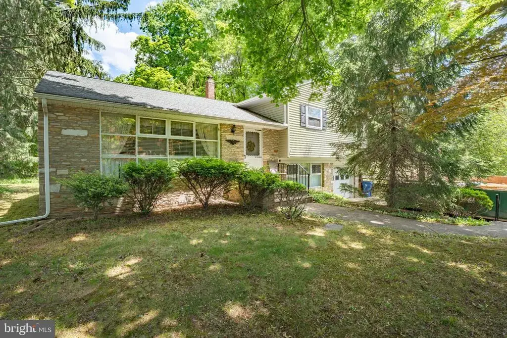14 Lower Hilltop Rd, YARDLEY
