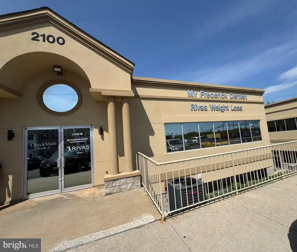 100 Old Farm Dr #b, FREDERICK