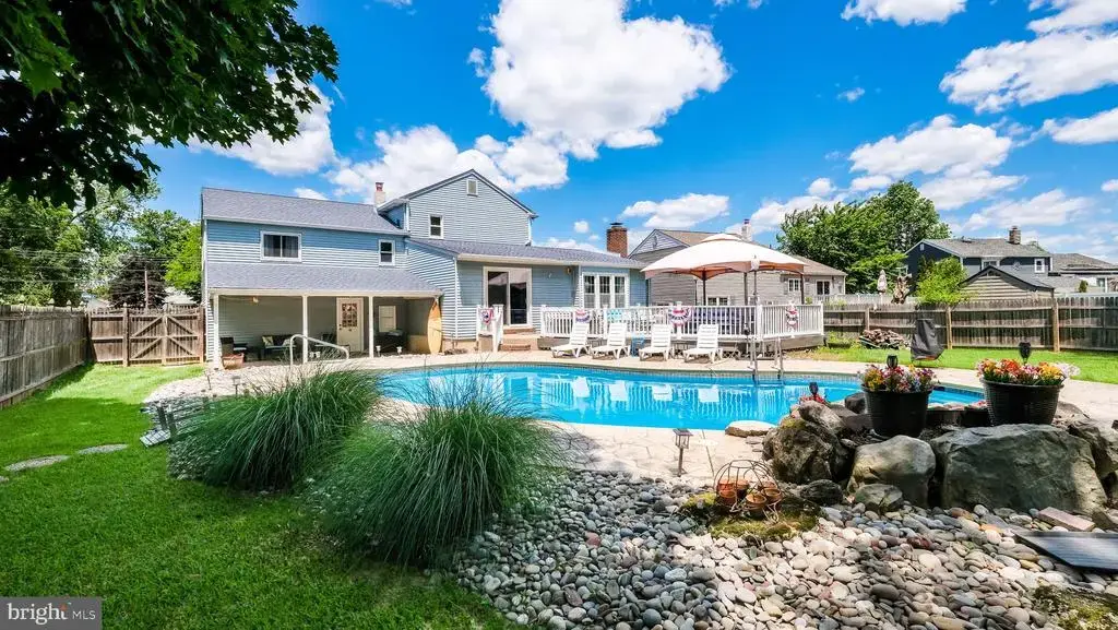 1267 Dahlia Rd, WARMINSTER