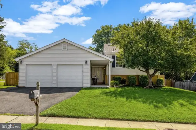 254 E Juniper Ave E, Sterling