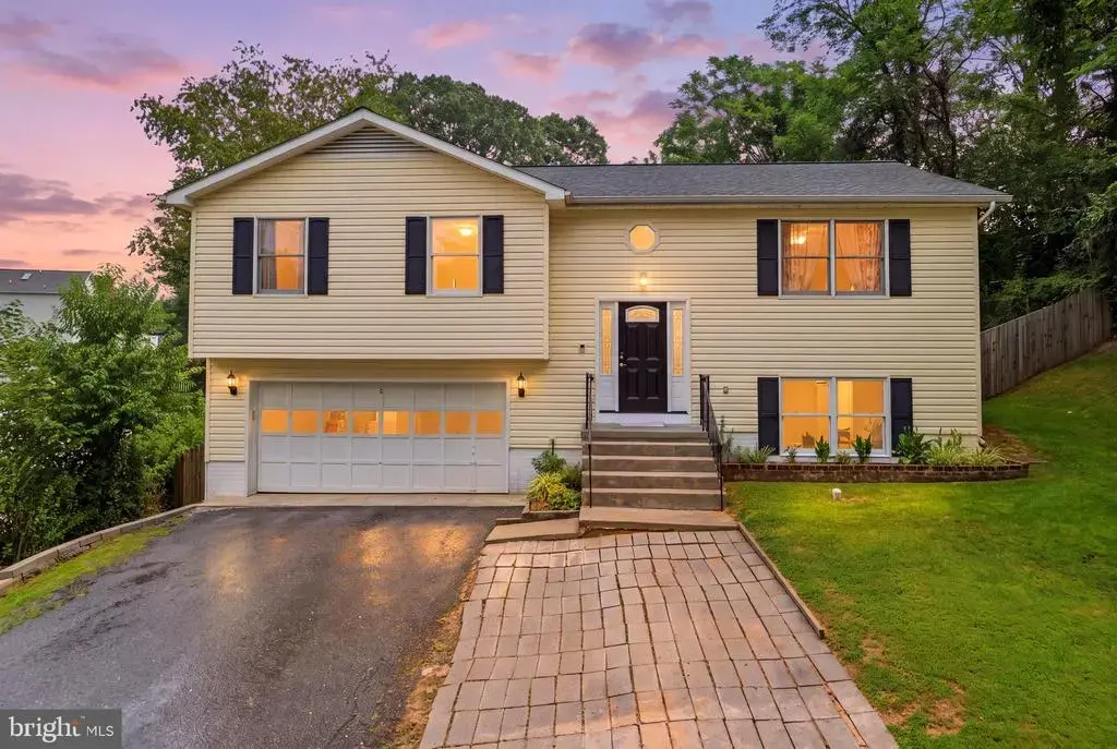 8 B Vue Ave, STAFFORD