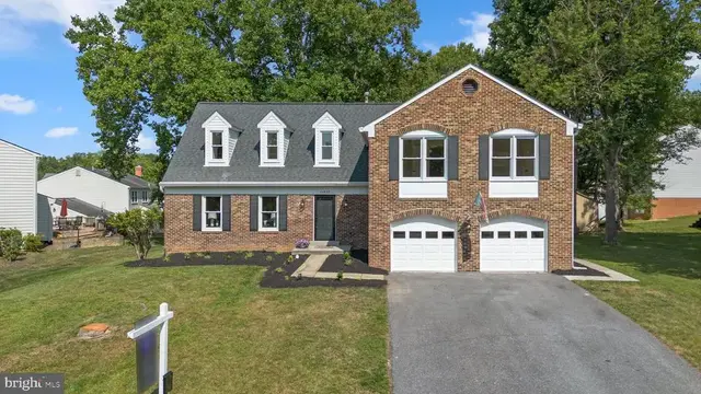 14632 Locustwood Ln, Silver Spring
