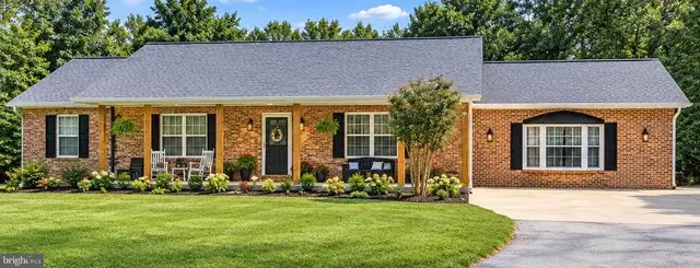 7370 Bullfeather Pl, Hughesville