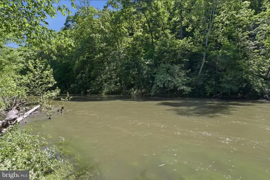 Patterson Creek Village Pike, FORT ASHBY