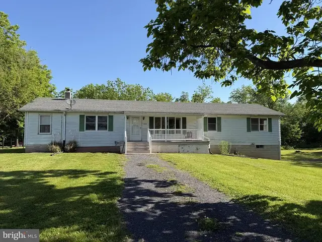1274 Fish And Game Rd, Littlestown