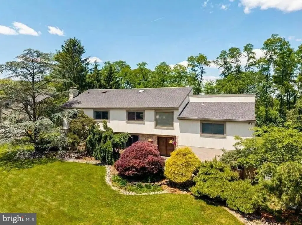 780 Panorama Rd, VILLANOVA