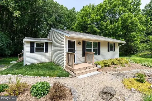 6922 Hollenberry Rd, Sykesville