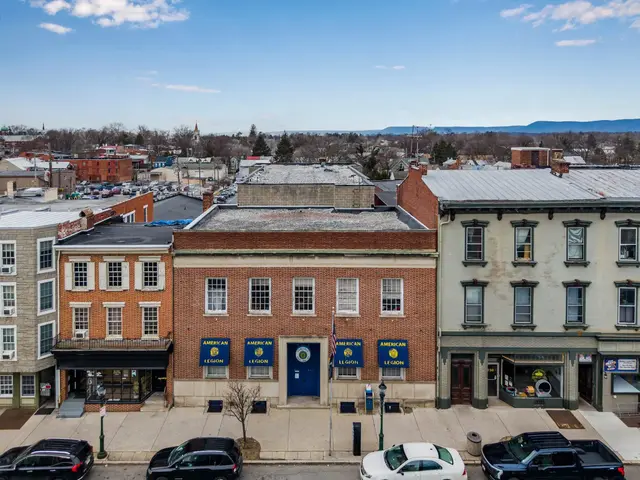 142 N Hanover St, Carlisle