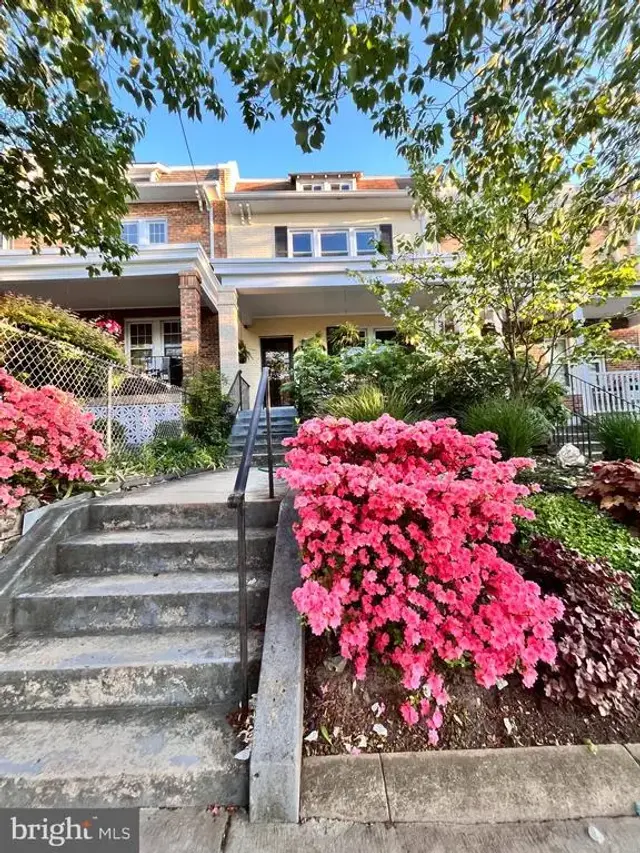 424 Allison St Nw, Washington