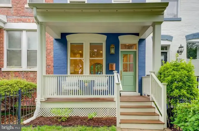 727 Kentucky Ave Se, Washington