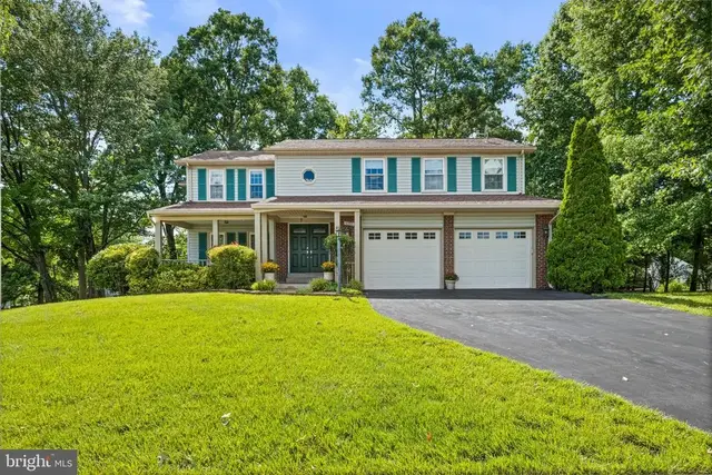 13300 Tuckaway Dr, Fairfax