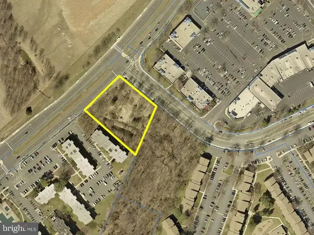 325 Muddy Branch Rd, Gaithersburg