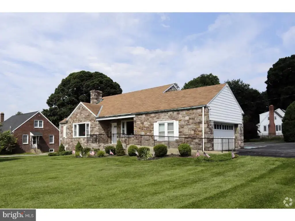 2111 Dekalb Pike, EAST NORRITON