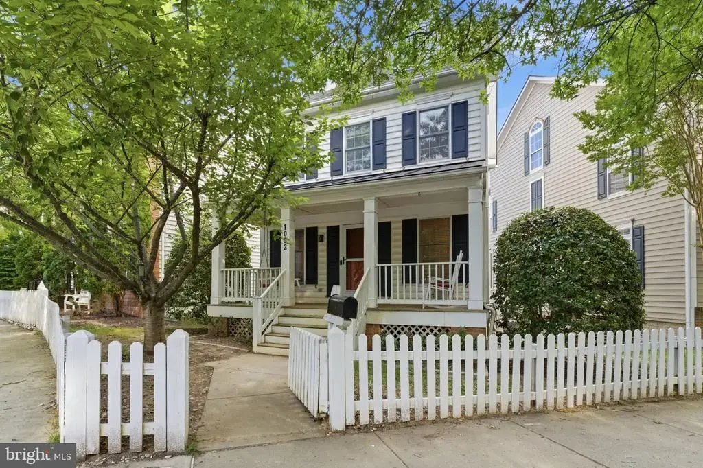 1002 Main St, GAITHERSBURG