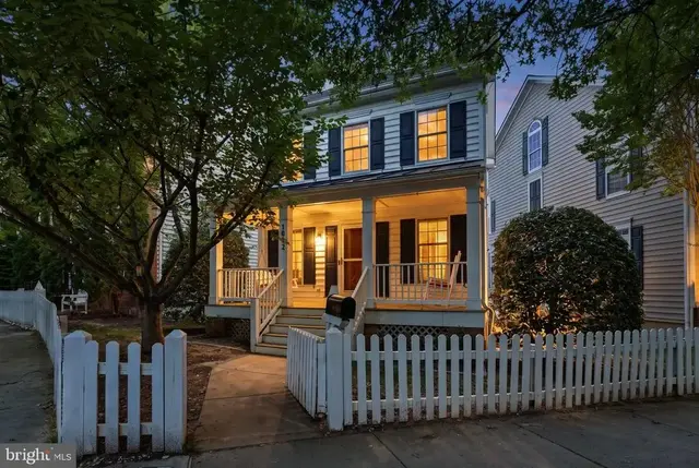 1002 Main St, Gaithersburg