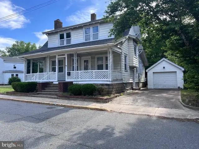 402 Willow St, Laurel