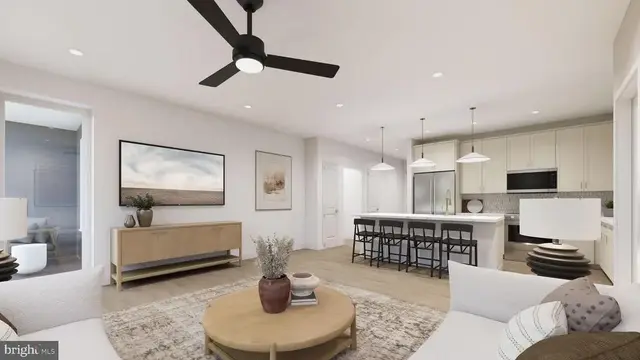 9475b Sprague Ave #4, Fairfax