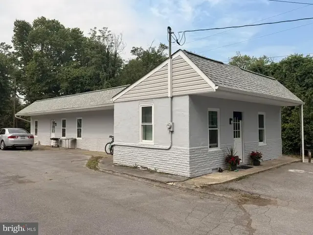 9947 Crossfield Rd, Hagerstown