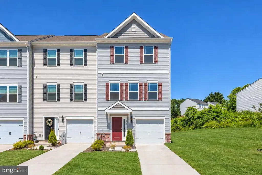 379 Hackley Dr, JOPPA