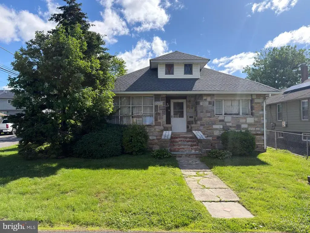849 Edgewood Ave #w, BENSALEM
