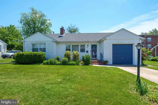 6 Imperial Dr, Wilmington