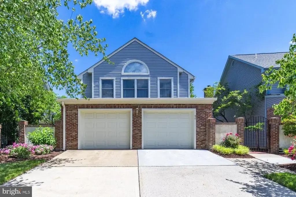 30 Stonebridge La, PRINCETON