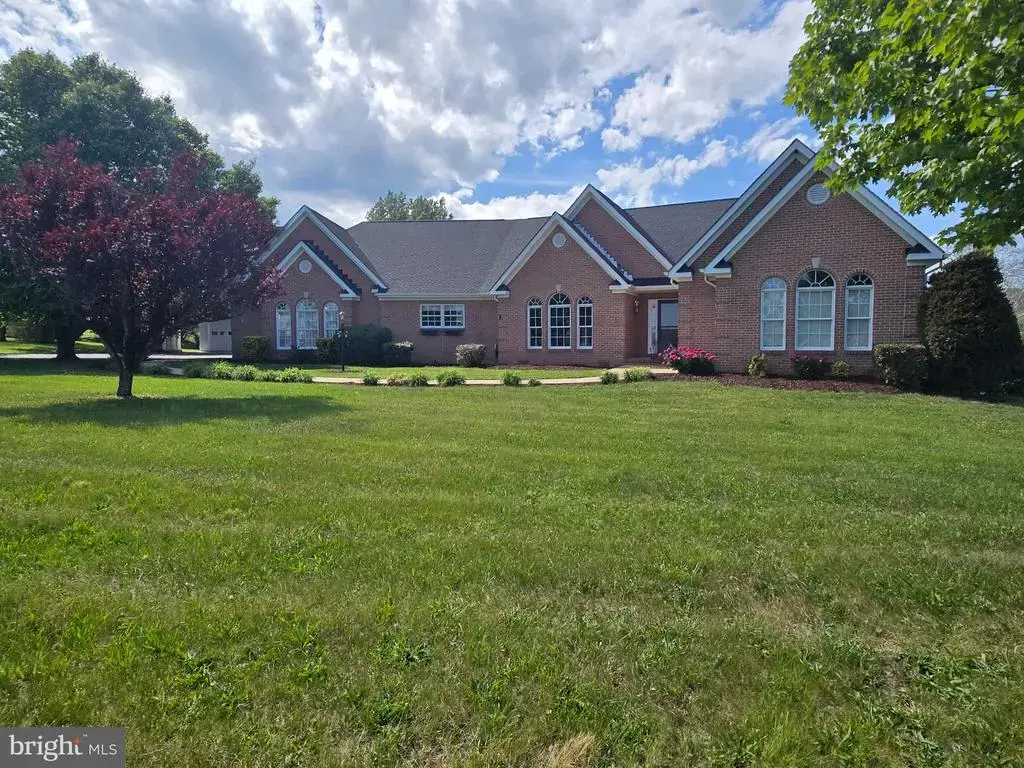 300 Tavistock Dr, WINCHESTER