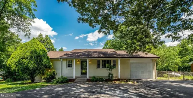 10741 James Madison Hwy, Bealeton