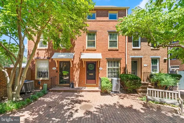 519 S St Asaph St, Alexandria