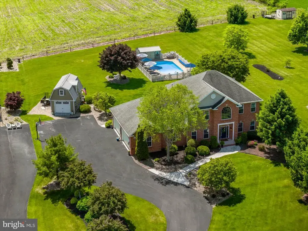 231 Kratzerville Rd, WINFIELD