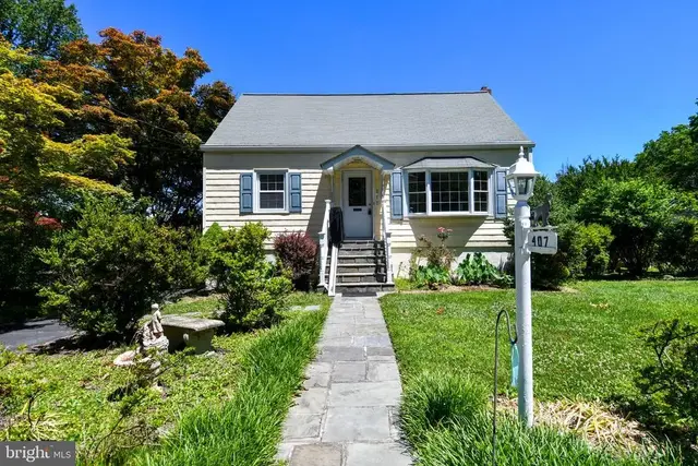 407 Anderson Ave, Rockville