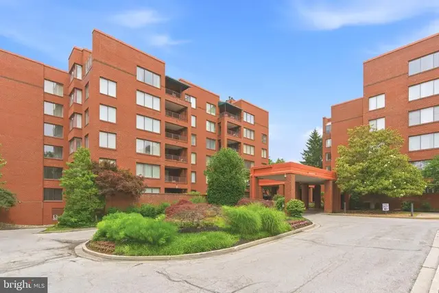 1 Gristmill Ct #303, Pikesville