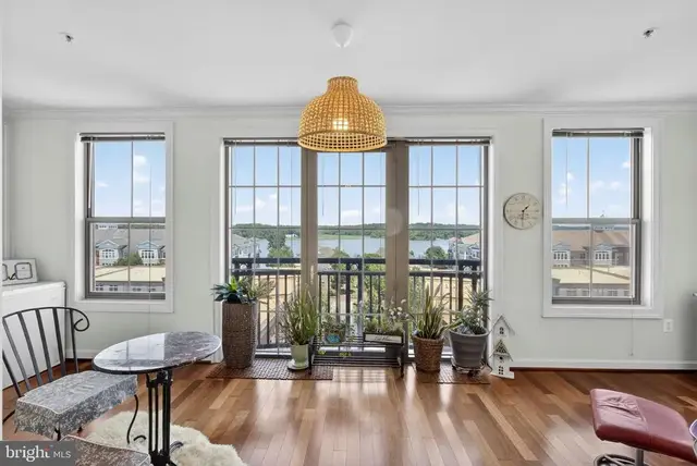 485 Harbor Side St #702, Woodbridge