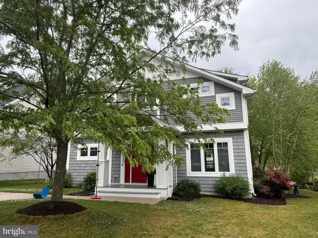 307 Valley Rd, Milton